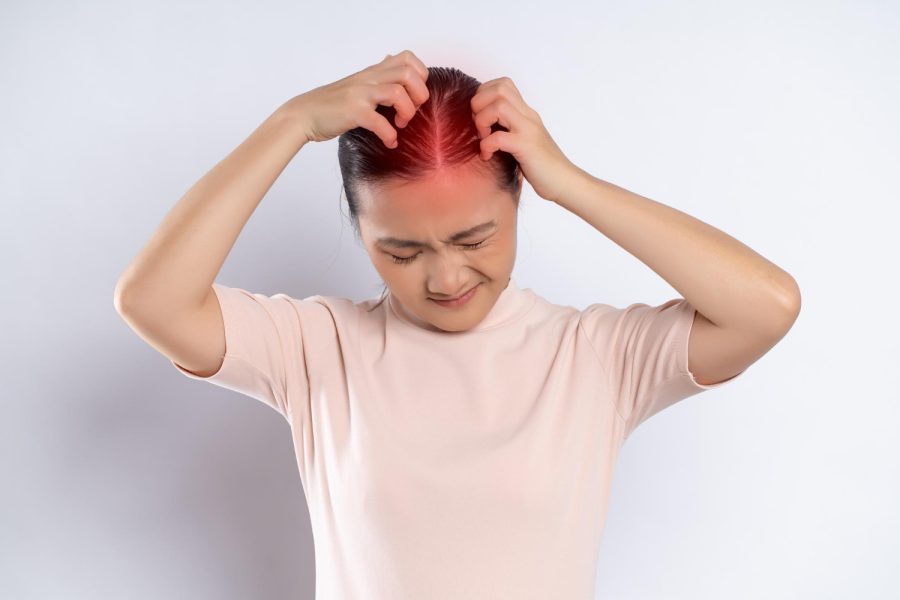 How a Hair Loss Treatment Center Evaluates Scalp Inflammation